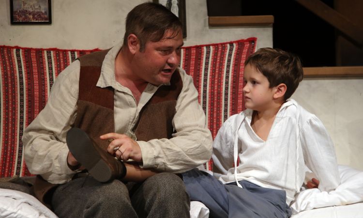 Kincskereső kisködmön