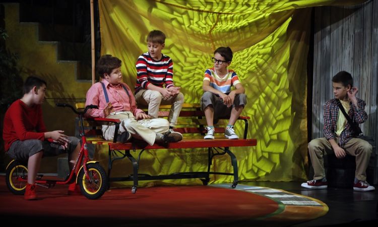 KEMÉNYKALAP ÉS KRUMPLIORR