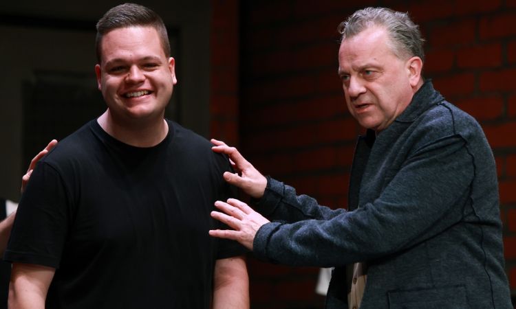 HOLT KÖLTŐK TÁRSASÁGA