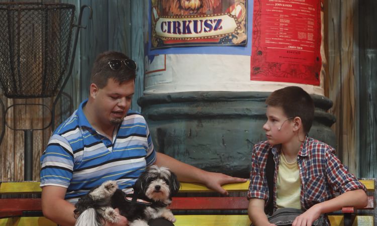 KEMÉNYKALAP ÉS KRUMPLIORR