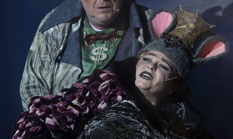 Diótörő és Egérkirály