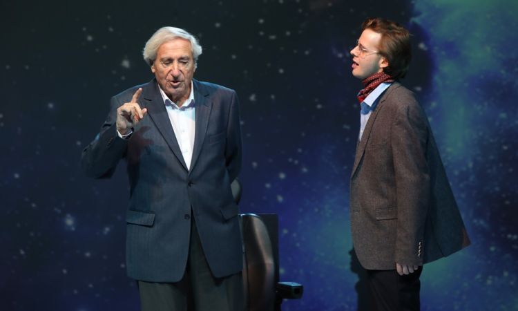 A MINDENSÉG ELMÉLETE