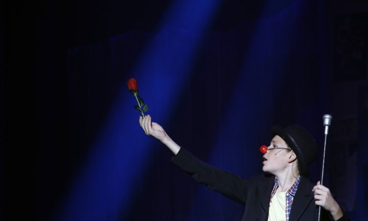 KEMÉNYKALAP ÉS KRUMPLIORR