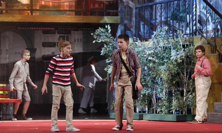 KEMÉNYKALAP ÉS KRUMPLIORR