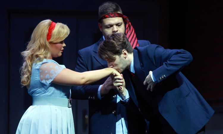 HOLT KÖLTŐK TÁRSASÁGA