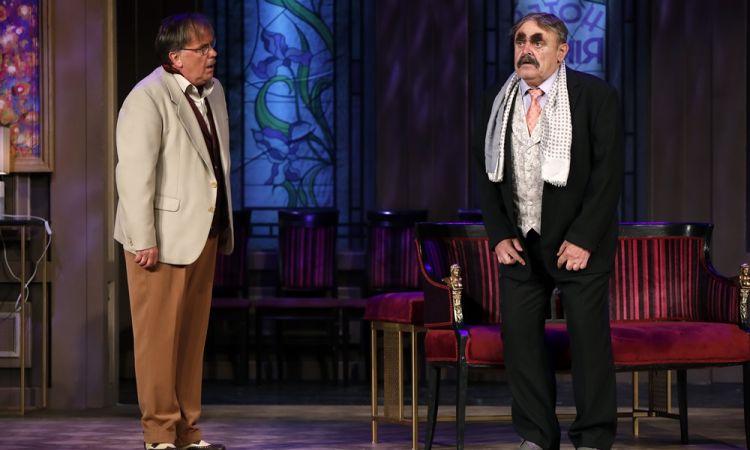 EGY CSÓK ÉS MÁS SEMMI