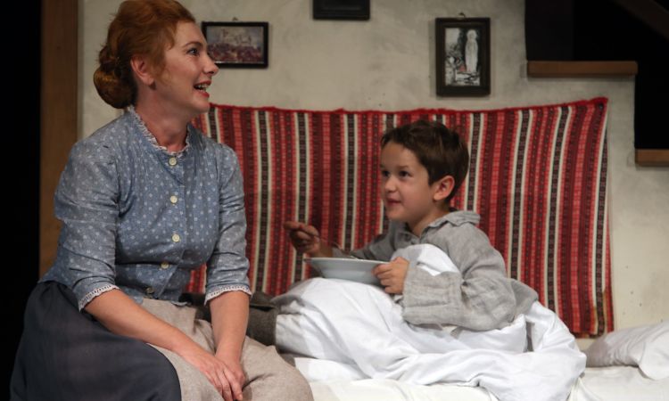 Kincskereső kisködmön