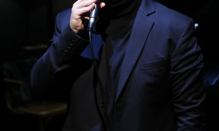 „...LÁZAS IFJÚSÁG…”