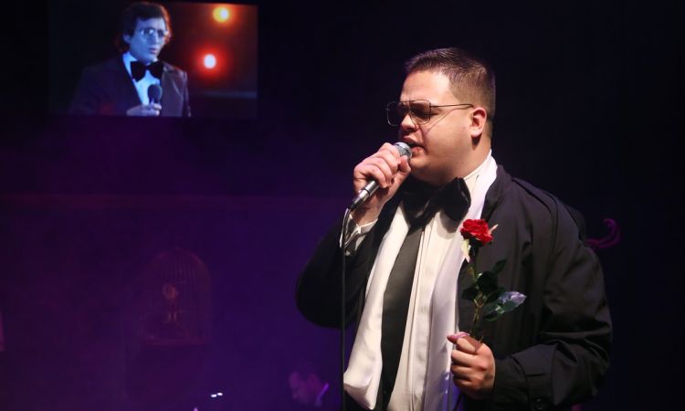 „...LÁZAS IFJÚSÁG…”