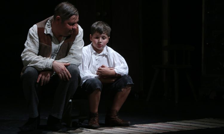 Kincskereső kisködmön