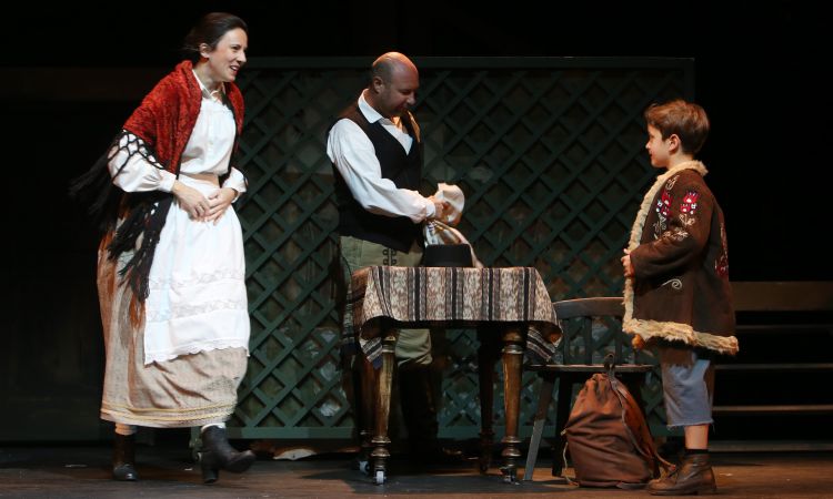 Kincskereső kisködmön