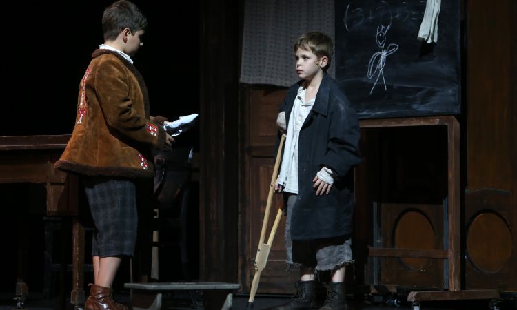 Kincskereső kisködmön