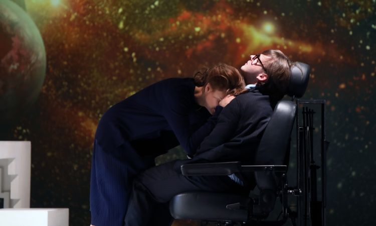 A MINDENSÉG ELMÉLETE