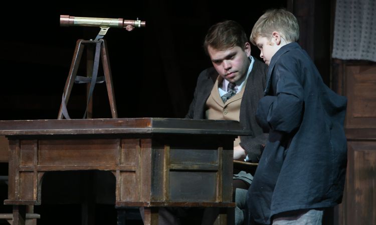 Kincskereső kisködmön