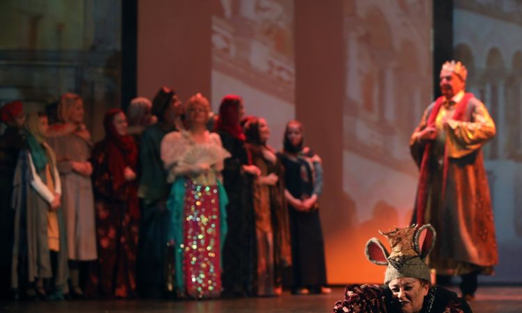 Diótörő és Egérkirály