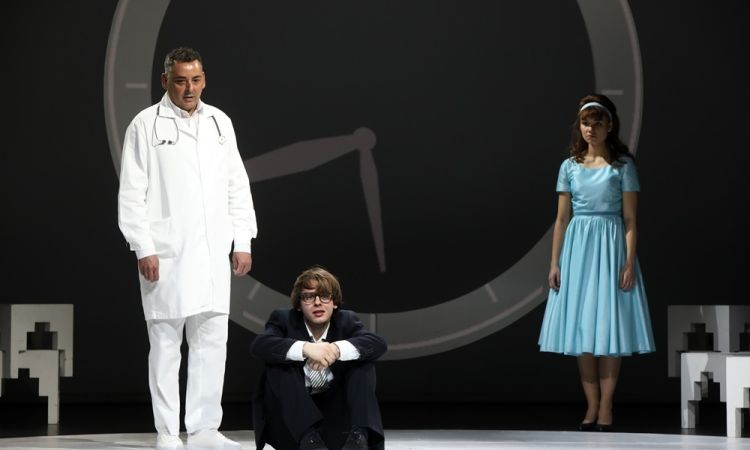 A MINDENSÉG ELMÉLETE