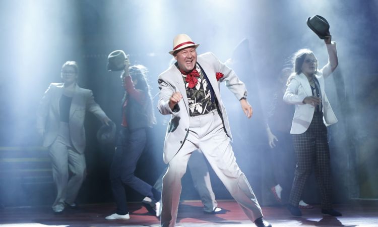 KEMÉNYKALAP ÉS KRUMPLIORR