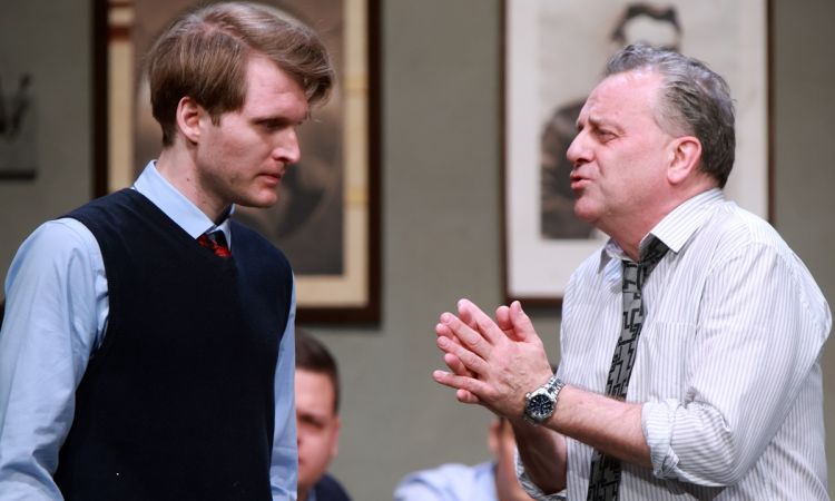 HOLT KÖLTŐK TÁRSASÁGA