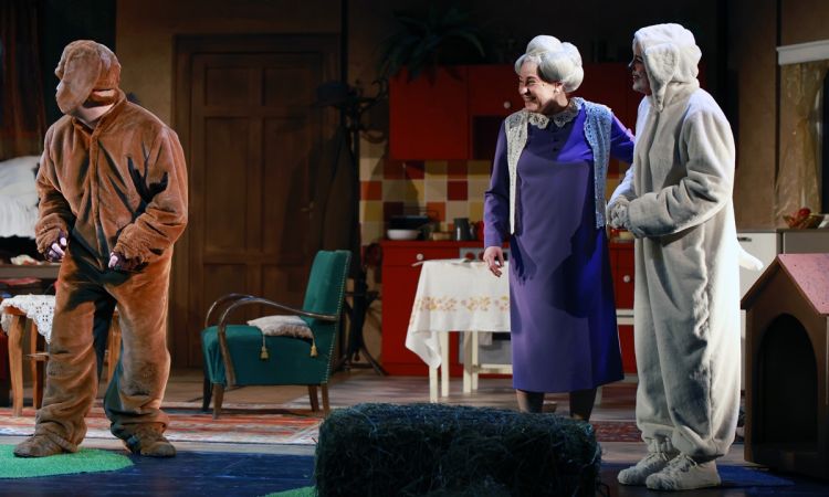 FRAKK, A MACSKÁK RÉME