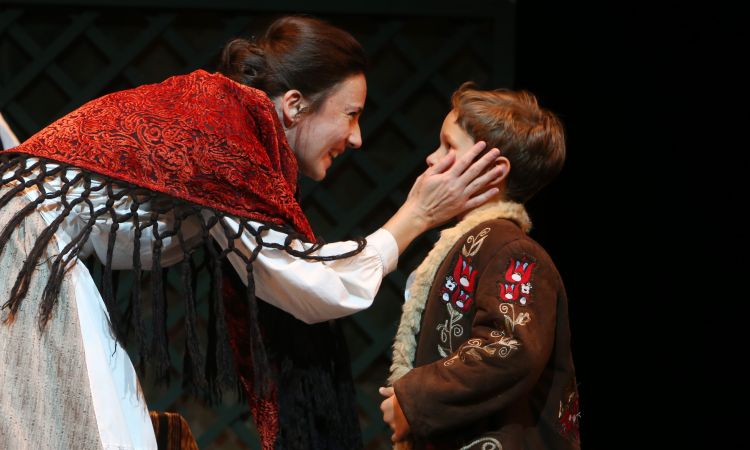 Kincskereső kisködmön