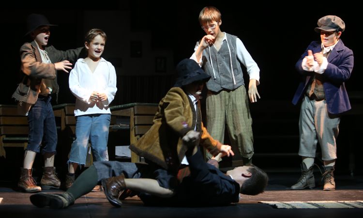 Kincskereső kisködmön