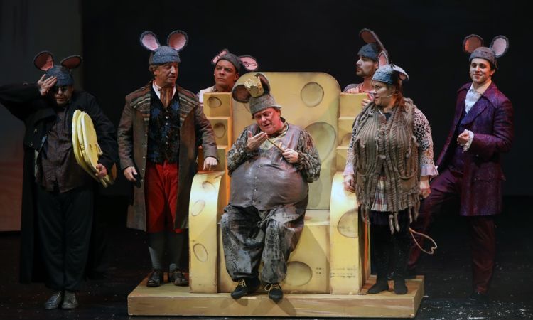 Diótörő és Egérkirály