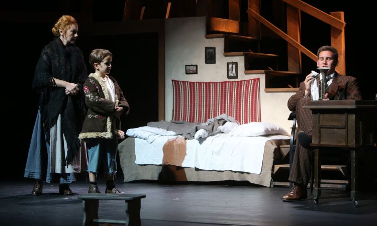 Kincskereső kisködmön