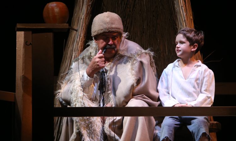 Kincskereső kisködmön