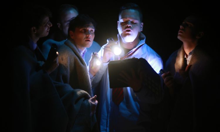 HOLT KÖLTŐK TÁRSASÁGA