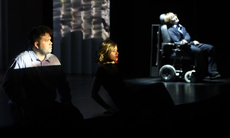 A MINDENSÉG ELMÉLETE