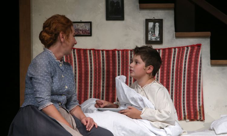 Kincskereső kisködmön