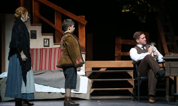 Kincskereső kisködmön