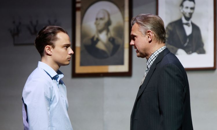 HOLT KÖLTŐK TÁRSASÁGA