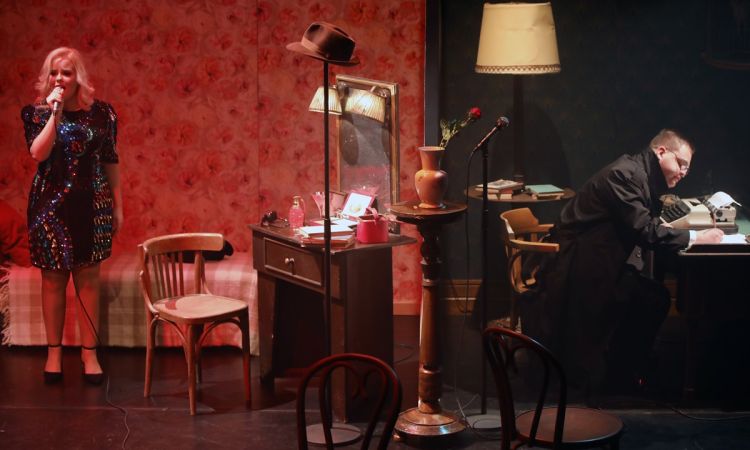 „...LÁZAS IFJÚSÁG…”