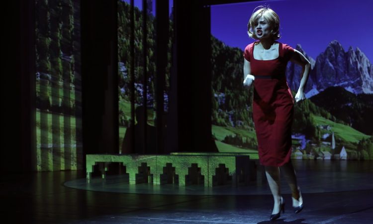 A MINDENSÉG ELMÉLETE