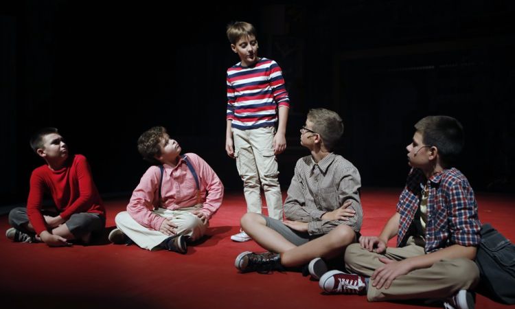 KEMÉNYKALAP ÉS KRUMPLIORR