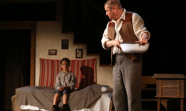 Kincskereső kisködmön