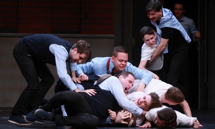 HOLT KÖLTŐK TÁRSASÁGA