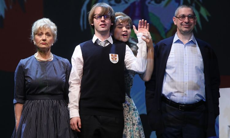 A MINDENSÉG ELMÉLETE