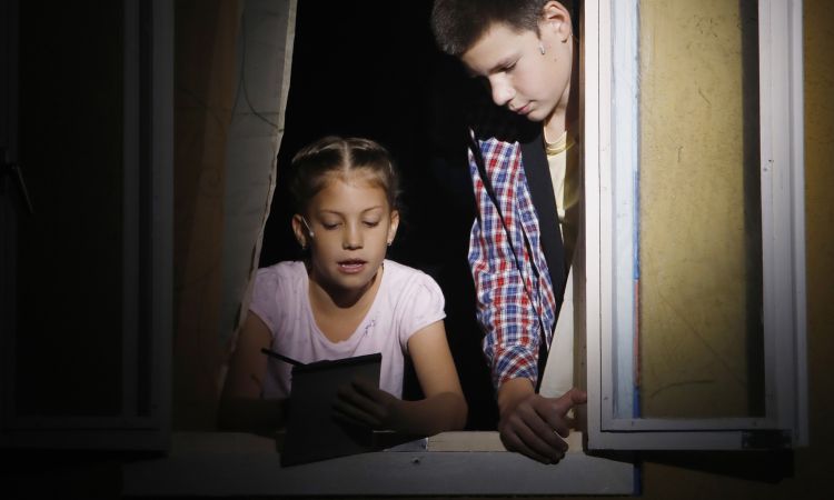 KEMÉNYKALAP ÉS KRUMPLIORR