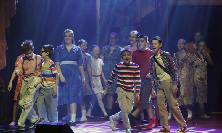 KEMÉNYKALAP ÉS KRUMPLIORR