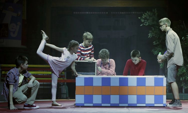 KEMÉNYKALAP ÉS KRUMPLIORR