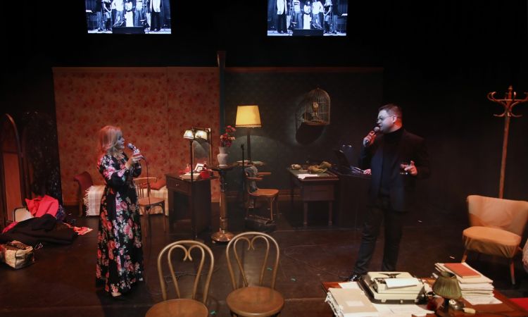 „...LÁZAS IFJÚSÁG…”