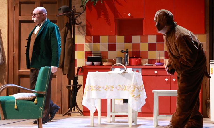 FRAKK, A MACSKÁK RÉME