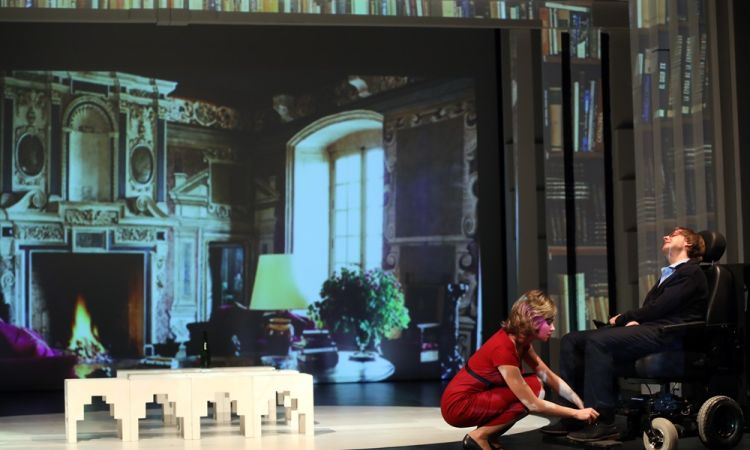 A MINDENSÉG ELMÉLETE