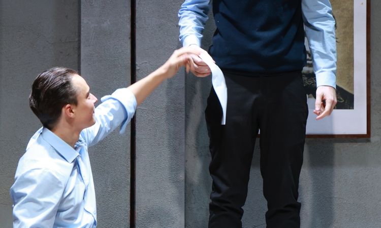 HOLT KÖLTŐK TÁRSASÁGA