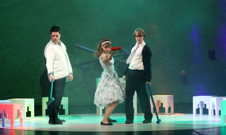 A MINDENSÉG ELMÉLETE