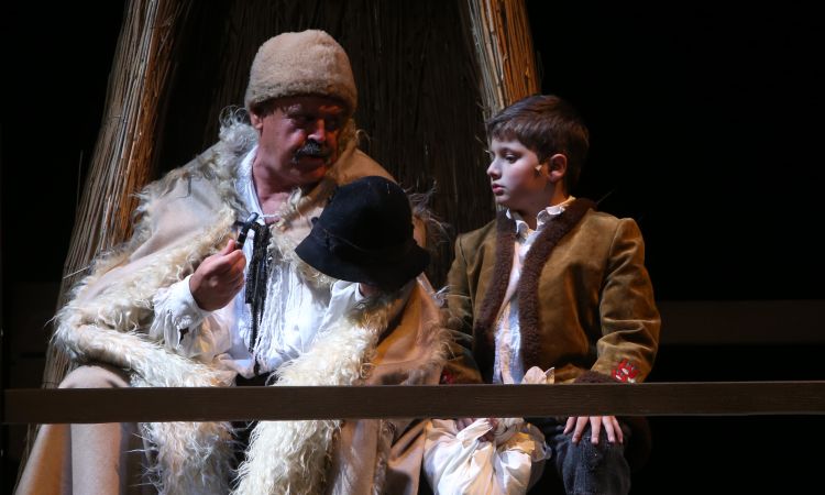 Kincskereső kisködmön