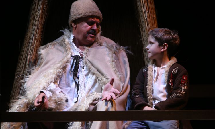 Kincskereső kisködmön