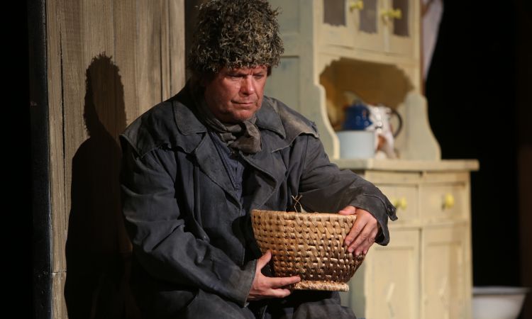 Kincskereső kisködmön